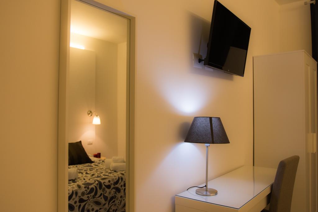 Hotel De Guestibus Roma Esterno foto