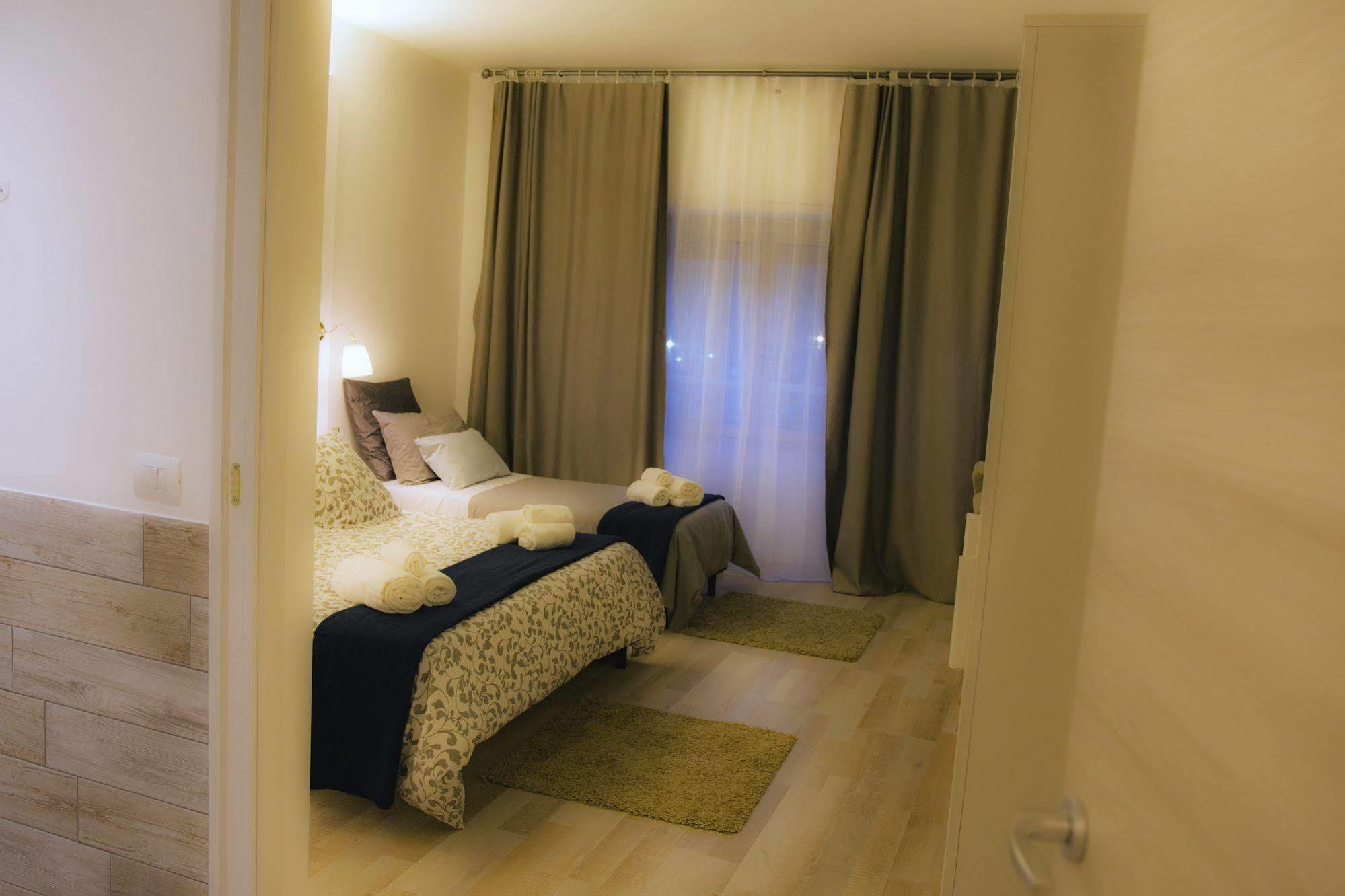 Hotel De Guestibus Roma Esterno foto