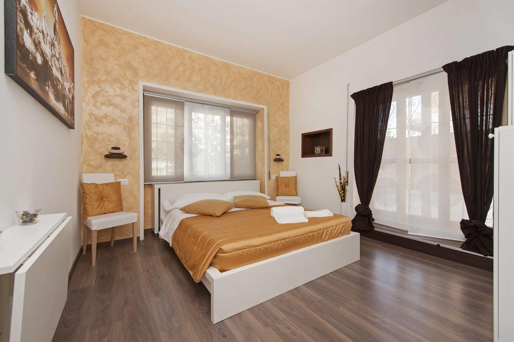 Hotel De Guestibus Roma Esterno foto