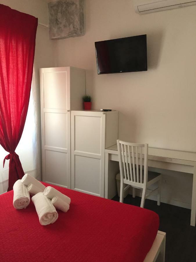 Hotel De Guestibus Roma Esterno foto